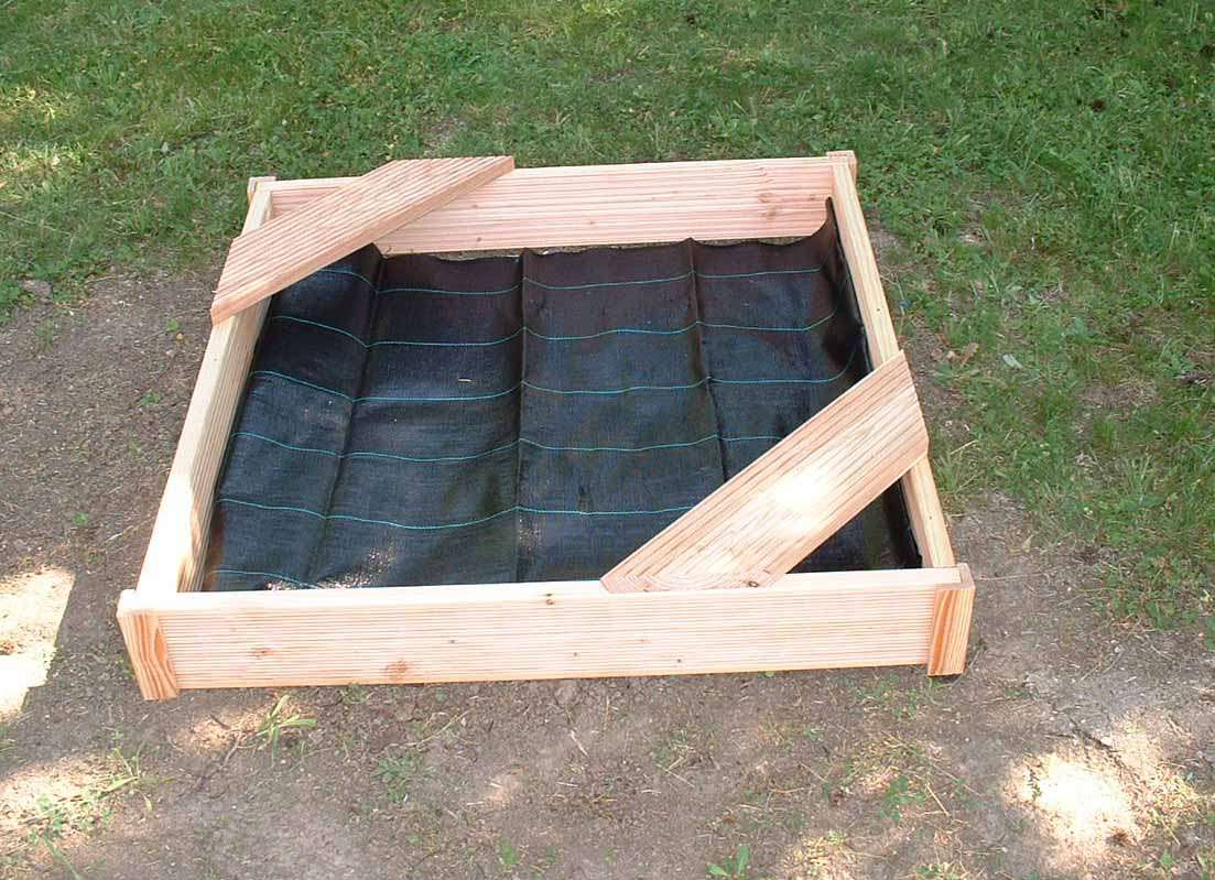 Sandkasten schöner stabiler Sandkasten aus massivem Holz - Made in